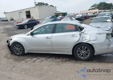 2015 Nissan Altima 2.5 S z USA, uszkodzony, nr VIN 1N4AL3AP6FN351134